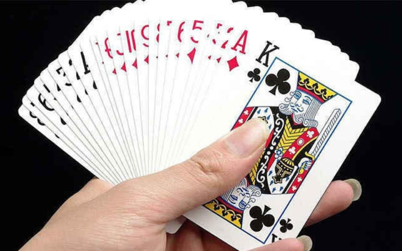 Nguồn gốc bí ẩn của bộ bài 52 lá và hành trình biến thể qua các nền văn hóa châu lục